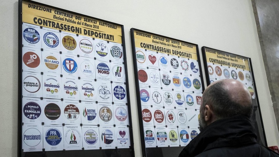 Elezioni, programmi a confronto: le promesse dei partiti da meno tasse a più lavoro
