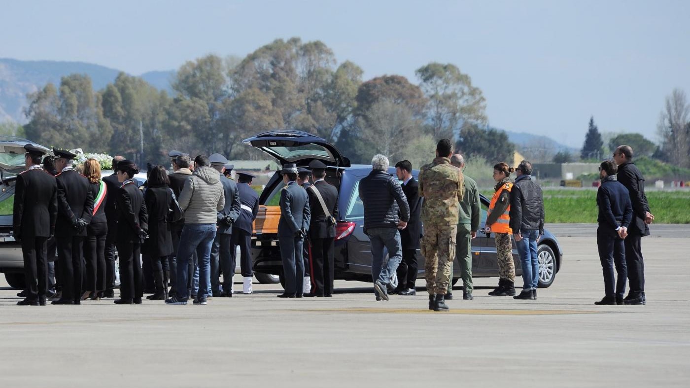 Il Rientro Delle Salme Delle Ragazze Morte In Spagna A Pisa LaPresse