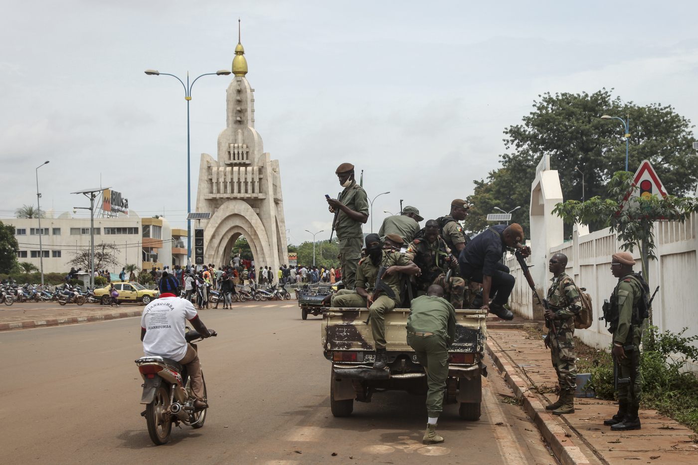 Mali la junte reçoit de nouveaux équipements militaires de la Russie