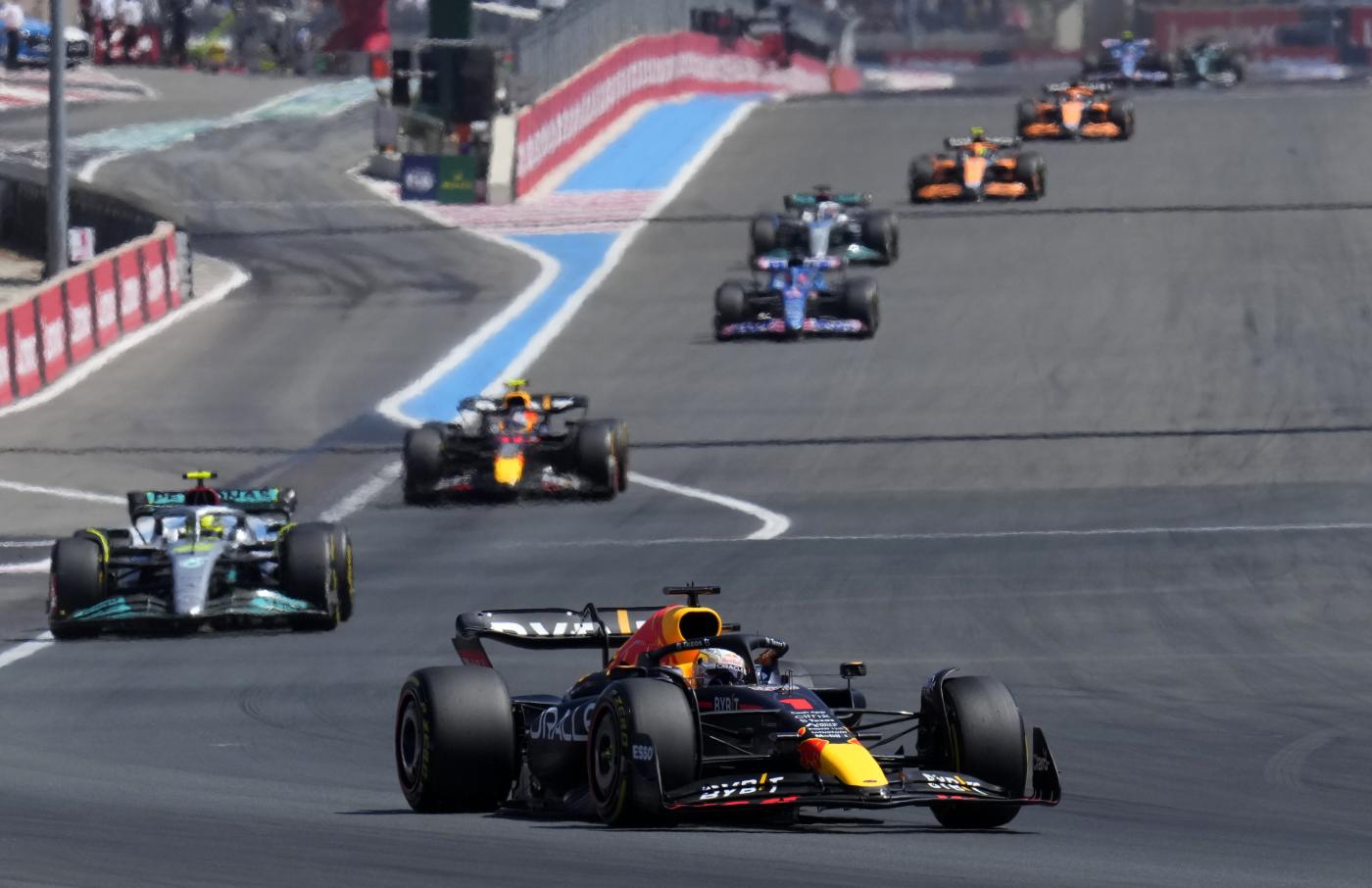 F1 Gp Francia Vince Verstappen Davanti A Hamilton E Russell LaPresse