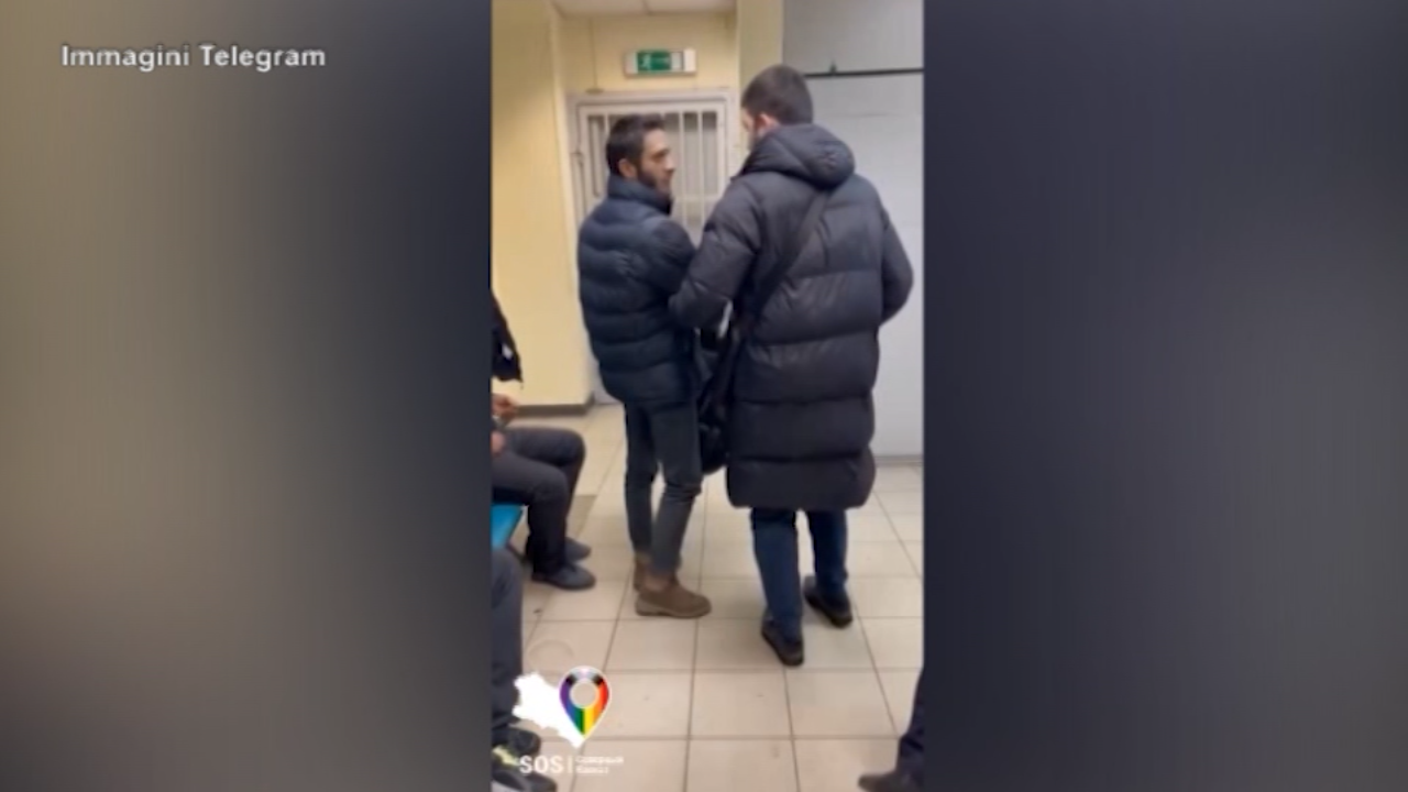 Russia Attivisti 28enne Ceceno Gay Arrestato A Mosca LaPresse