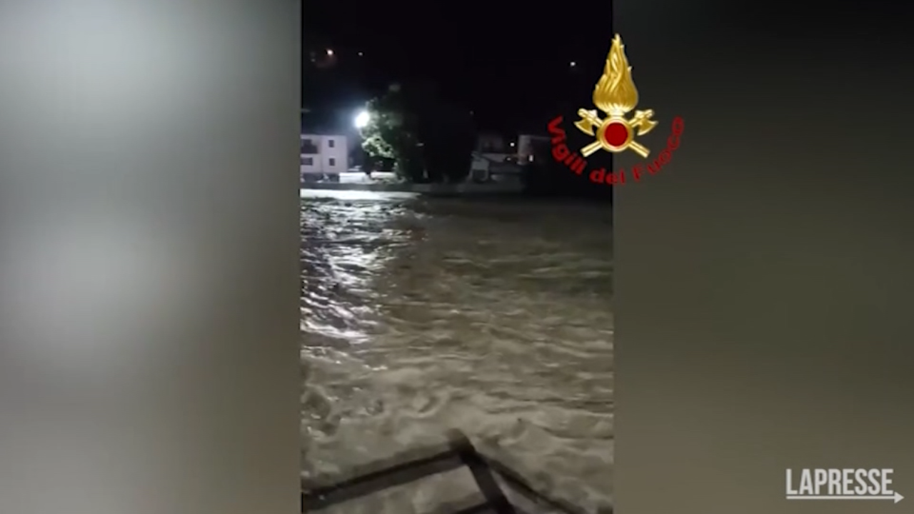 Maltempo Esonda Torrente In Valtellina Strade Chiuse Lapresse