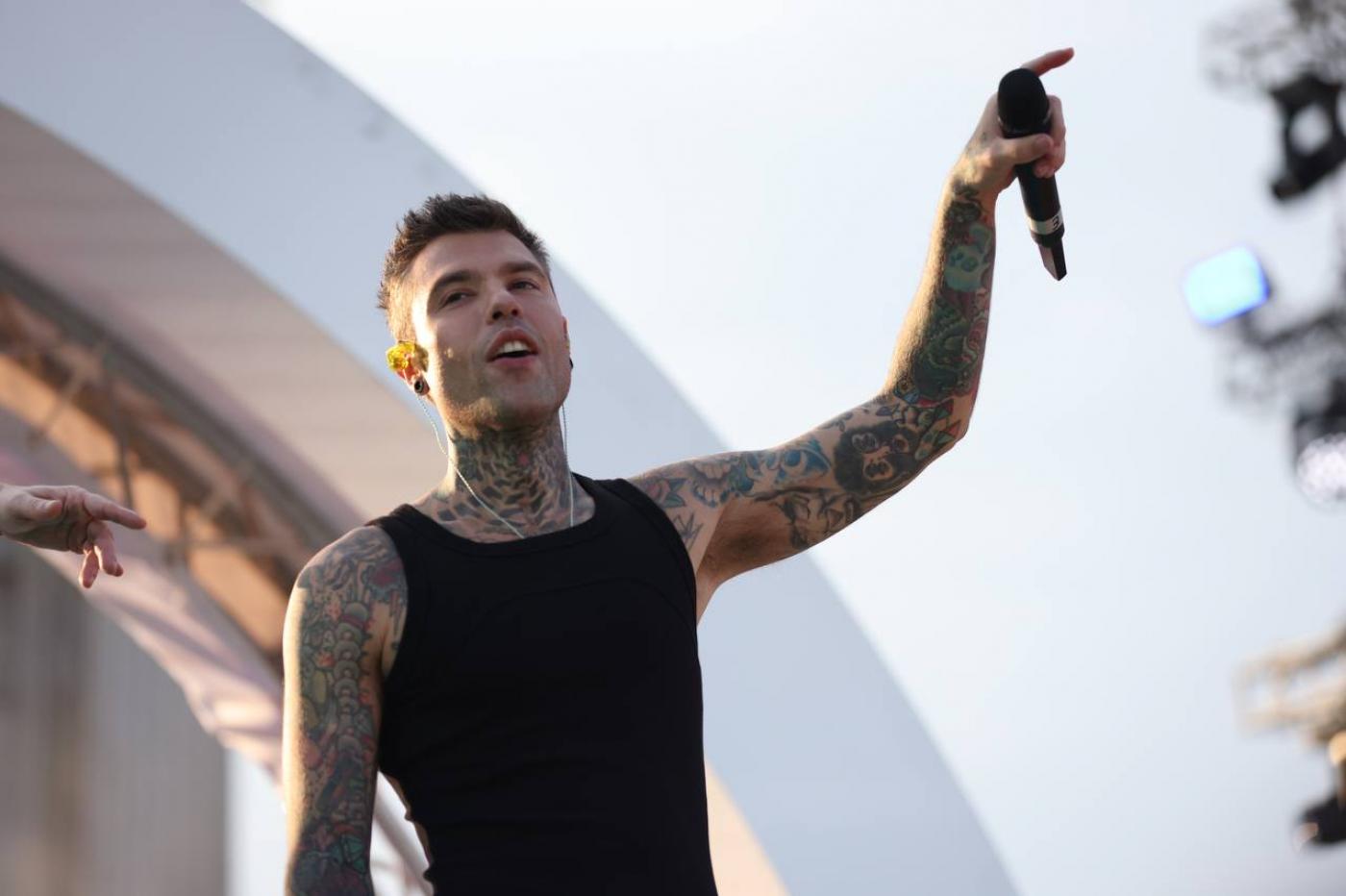 Fedez Ancora Ricoverato Di Nuovo In Sala Operatoria LaPresse