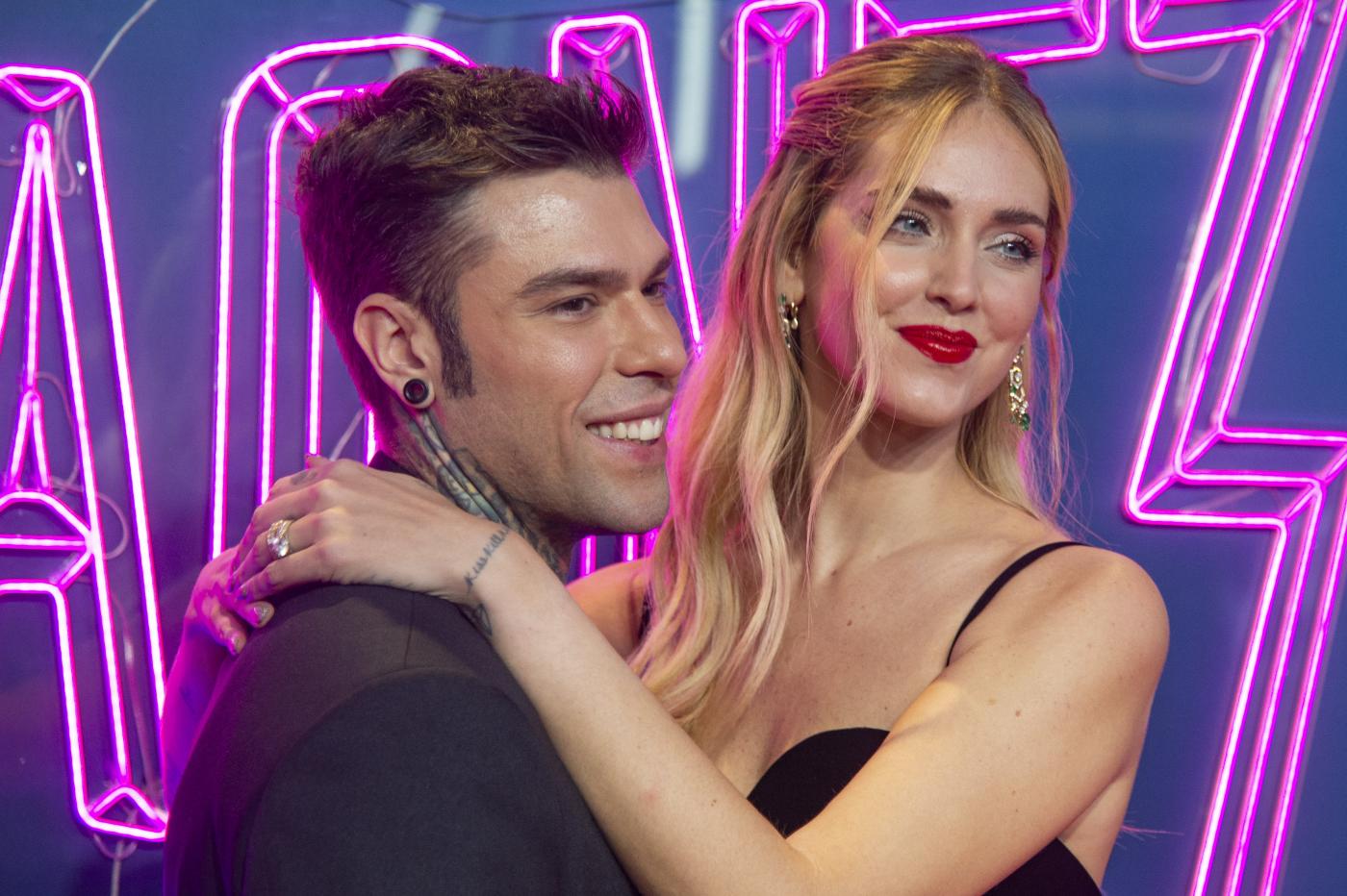 Fedez Ancora Ricoverato Chiara Ferragni Rompe Il Silenzio Sui Social