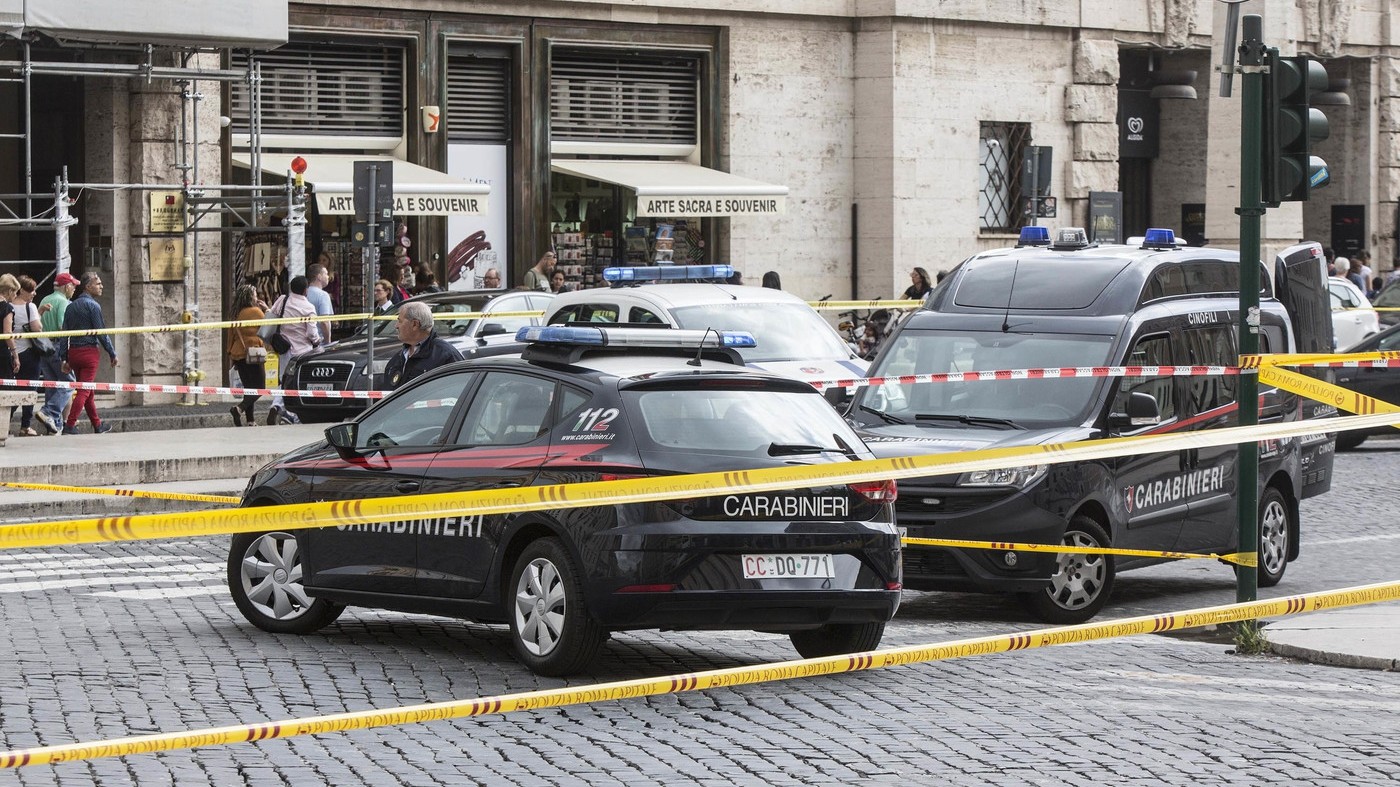 “C’è una bomba in banca”: falso allarme in una filiale vicino San Pietro a Roma