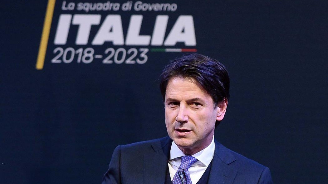 Governo, M5S si divide su Conte premier. Di Maio: “Resta il nostro candidato”. Carelli: “Potrebbe saltare”
