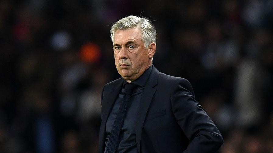Ancelotti è ufficialmente il nuovo allenatore del Napoli: incarico fino al 2021