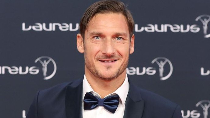 Totti: “Sto scrivendo la storia della mia vita, il libro uscirà in autunno”