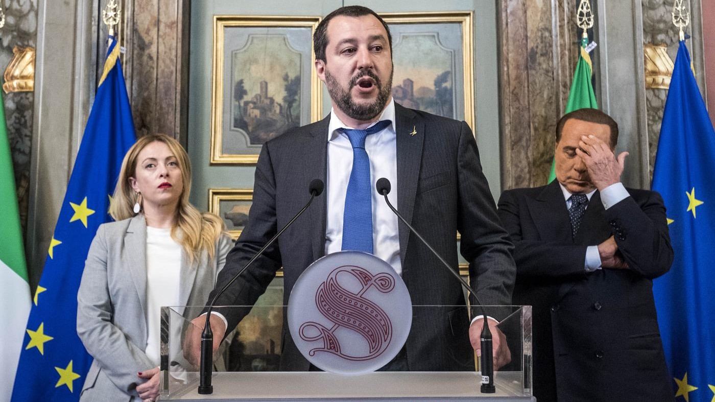 Governo, Mattarella: “Due giorni di riflessione”. Berlusconi: “5s a pulire cessi”. Salvini: “Se apre al Pd, è fuori”