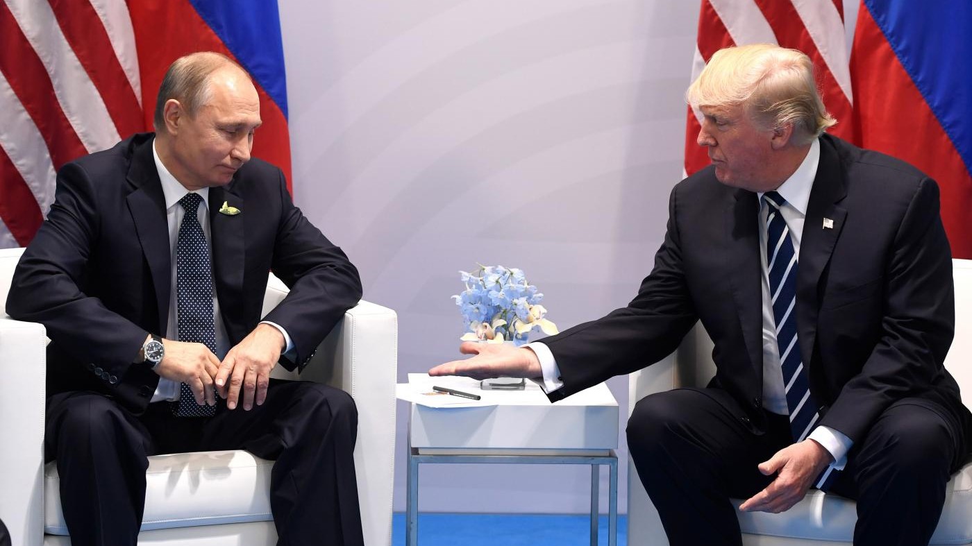 Usa, Putin disse a Trump: “Abbiamo le prostitute più belle del mondo”