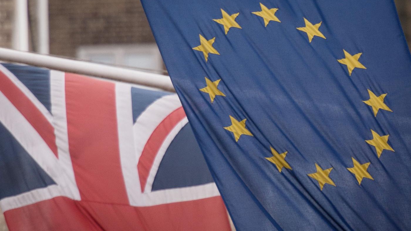Brexit, scenario da Armageddon con no-deal: “Finiranno farmaci e cibo”