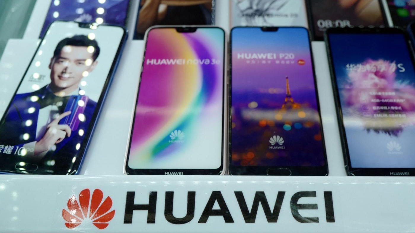 Facebook, accesso a dati utenti a 4 società cinesi: c’è anche Huawei