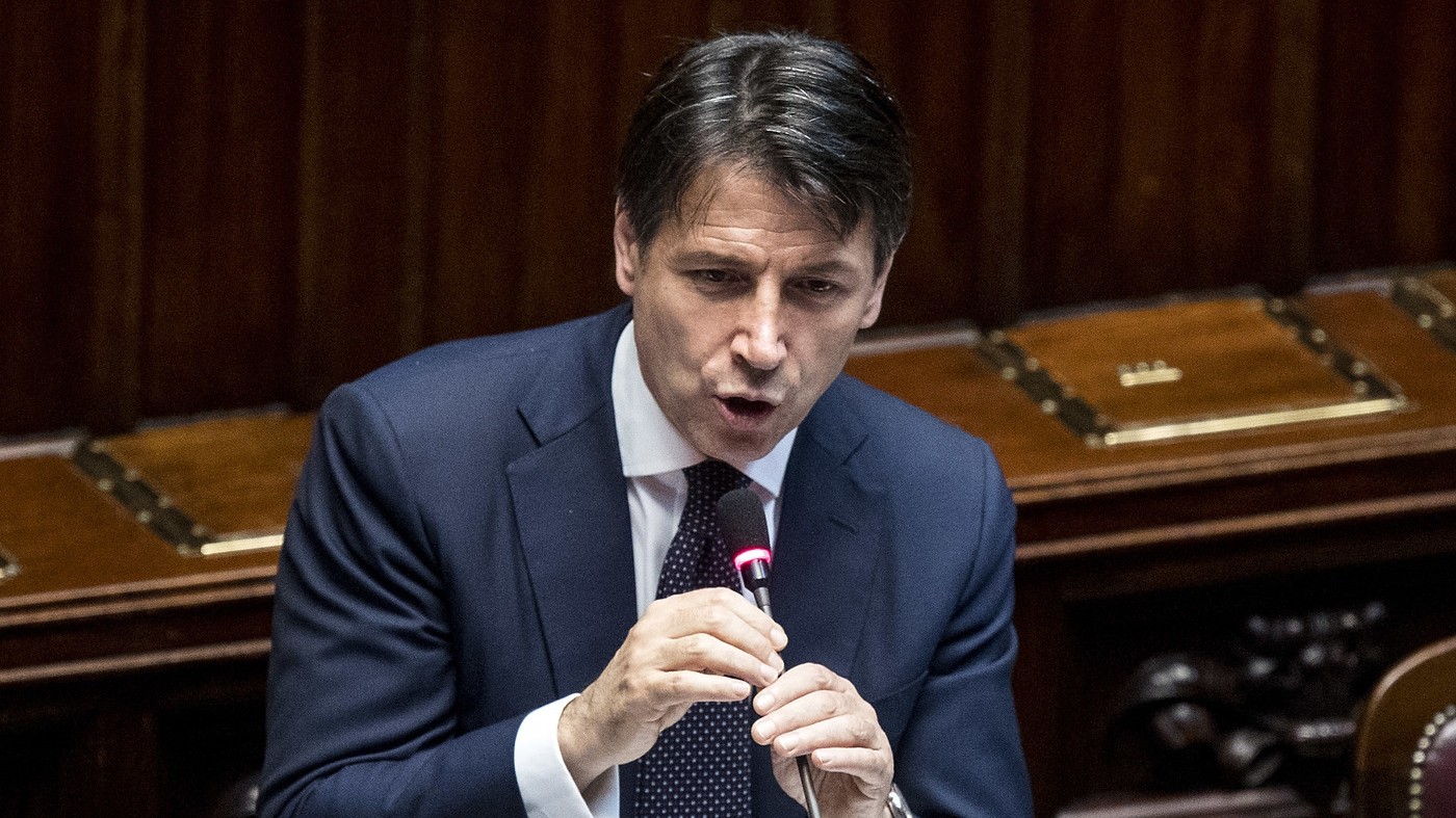 Governo, Conte incassa la fiducia alla Camera. Bagarre in aula con Pd e Fi sul conflitto di interessi