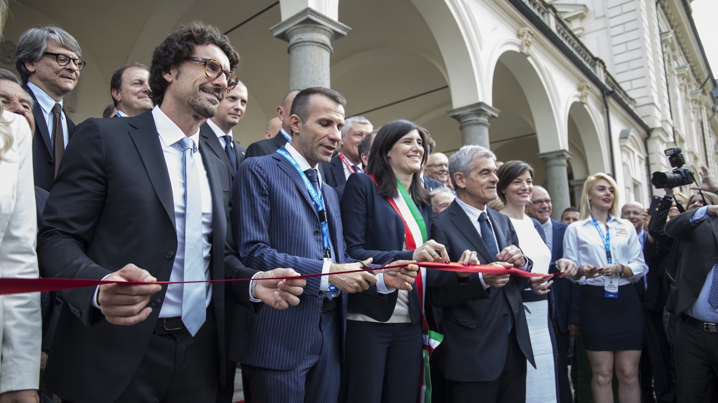 Tav, Toninelli a Chiamparino: “Tranquillo, potrebbe non passare alcun treno”