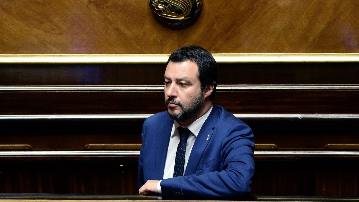 Nyt attacca governo, Salvini: “Orgoglioso per fango dai poteri forti”