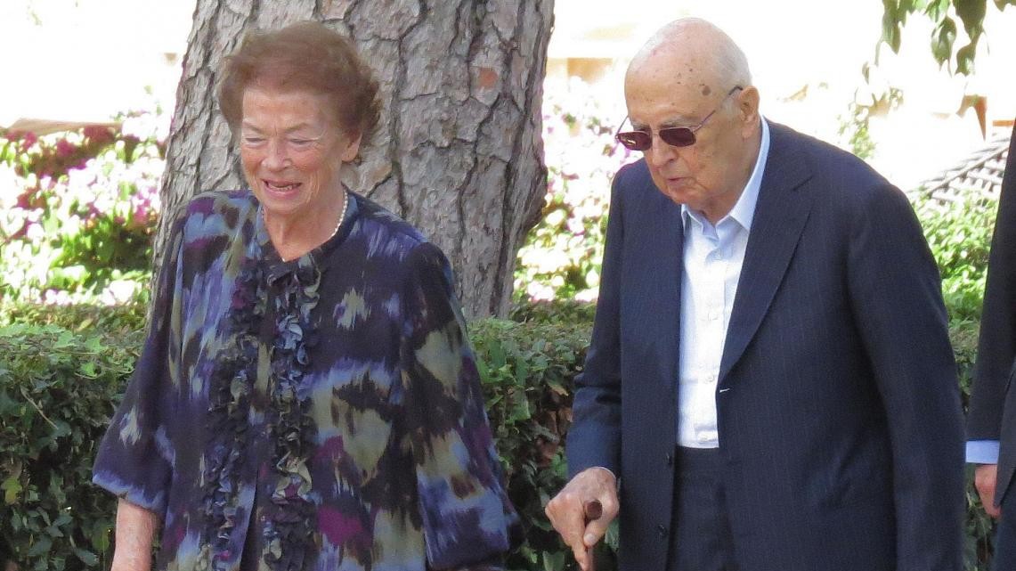 Napolitano migliora dopo l’intervento. Polizia apre indagine su messaggi d’odio