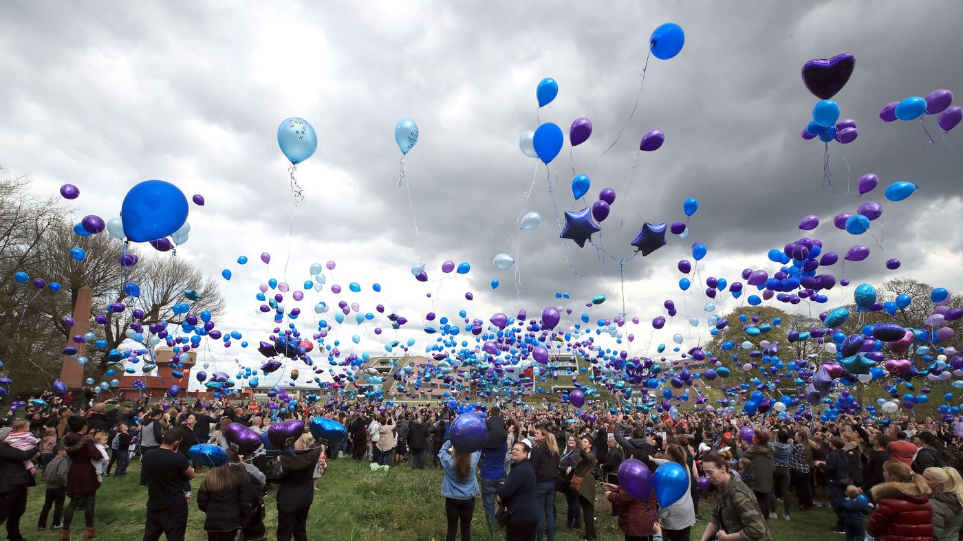 Alfie Evans è morto nella notte. La mamma: “I nostri cuori sono spezzati”