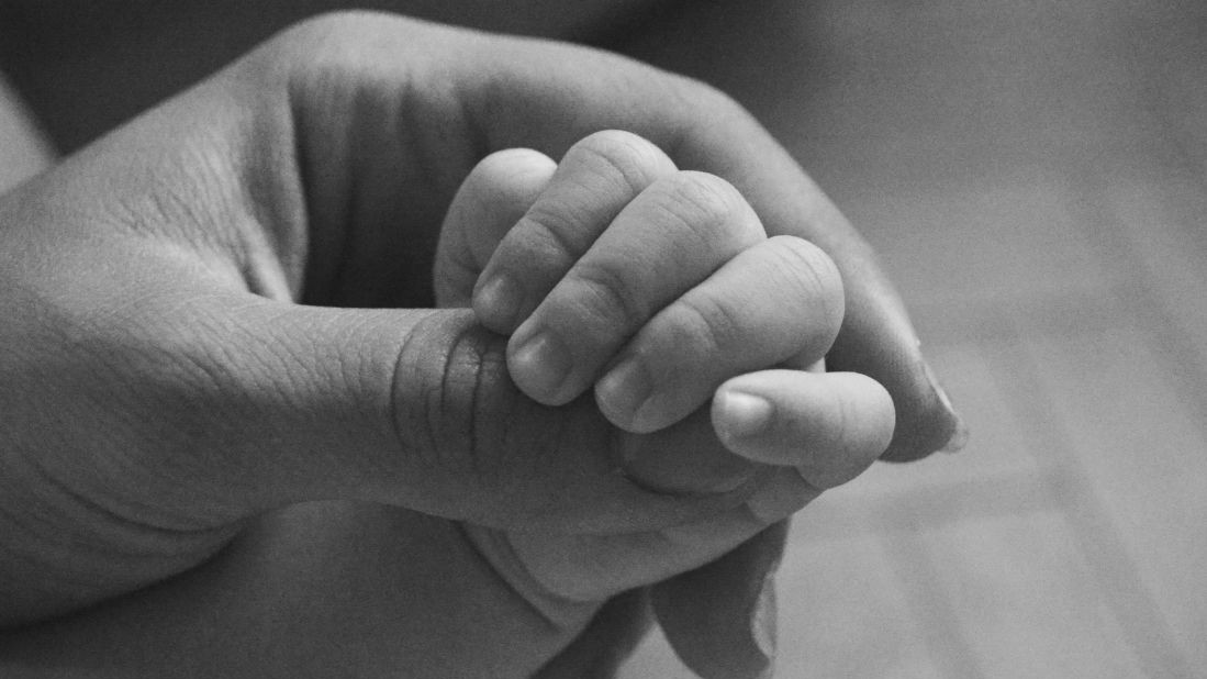 Dopo Torino anche Roma: registrata all’anagrafe figlia di due padri