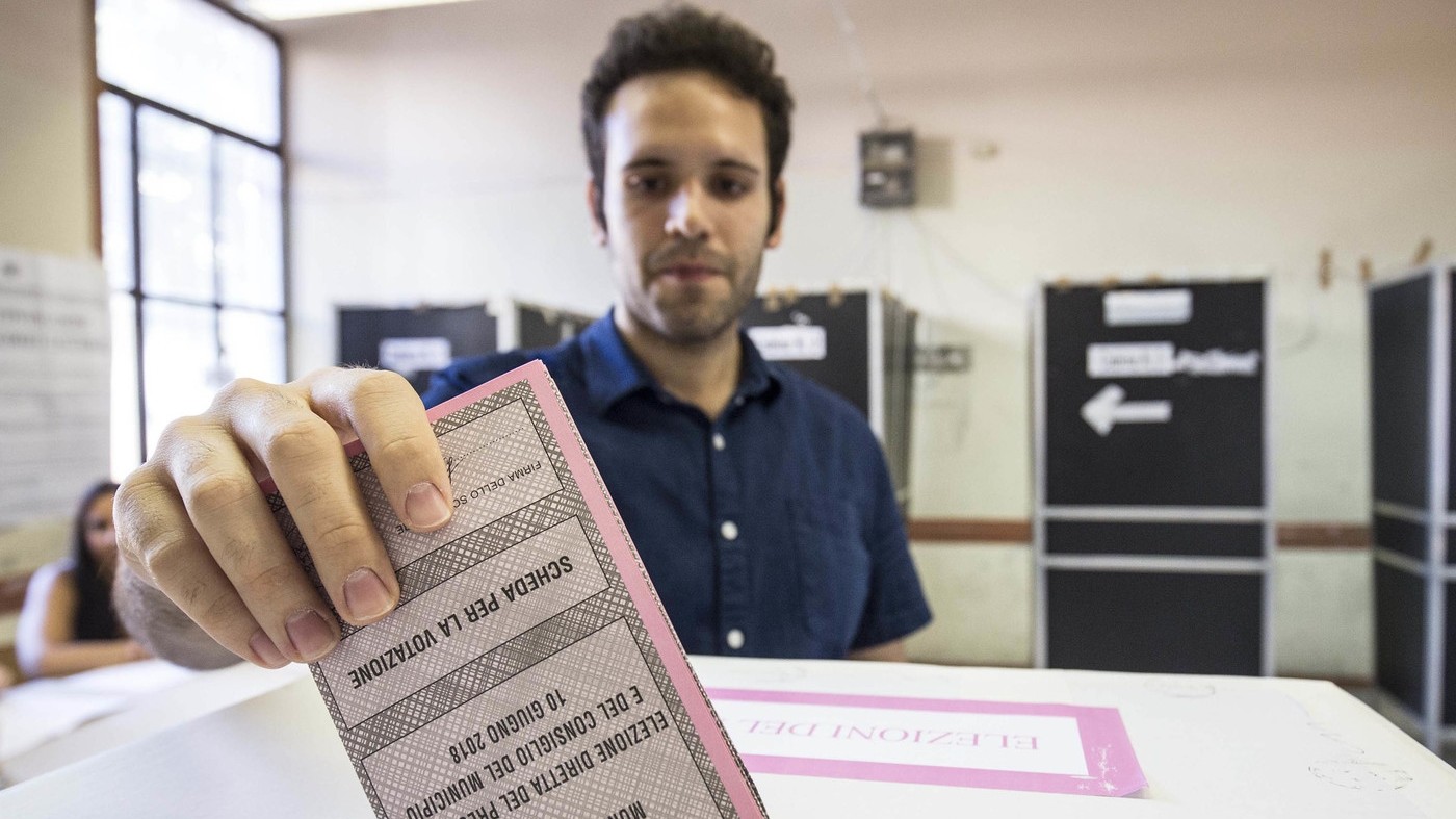 Al voto in 761 comuni: da Sondrio a Trapani, 20 capoluoghi. Affluenza finale al 61,2%