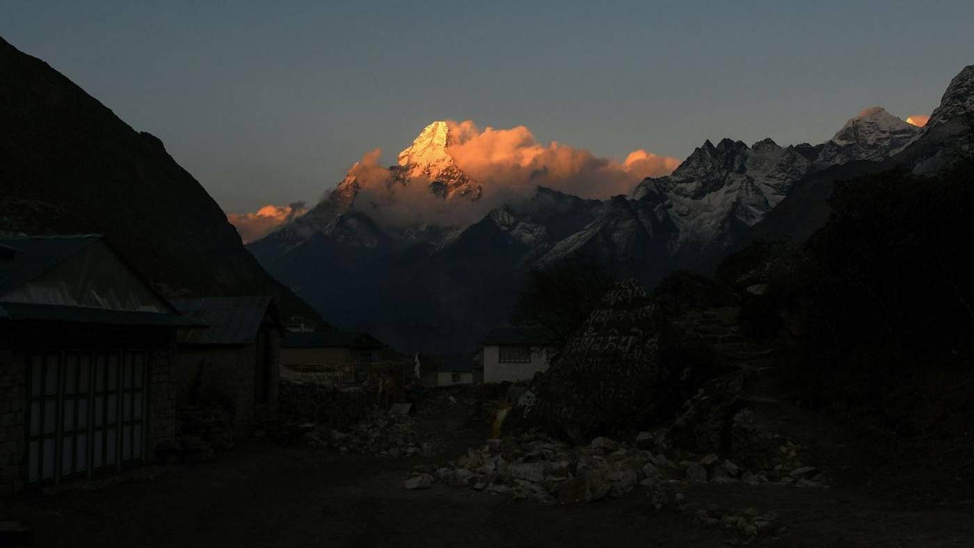 Nepal, alpinista italiano muore sull’Himalaya