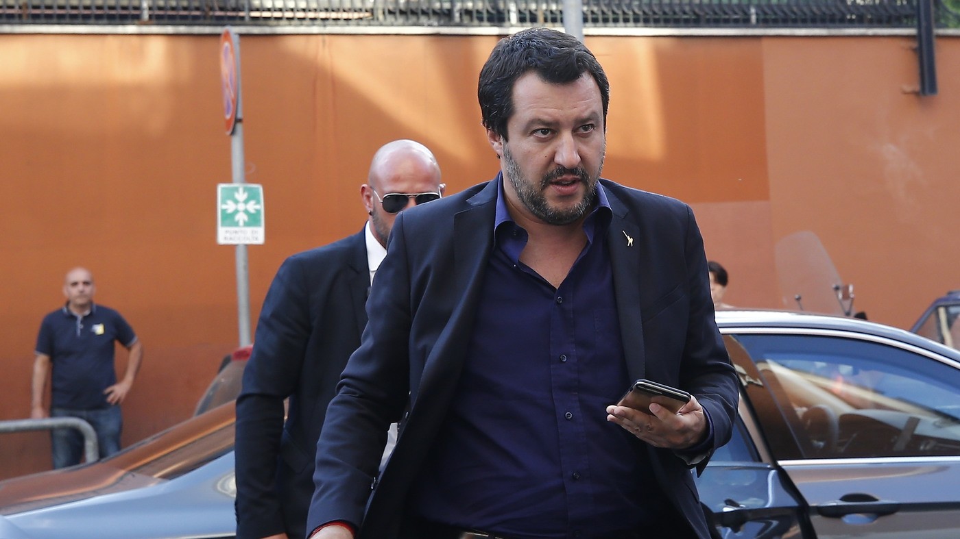 Salvini ai commercianti: “Stop all’aumento Iva e flat tax dal 2018”