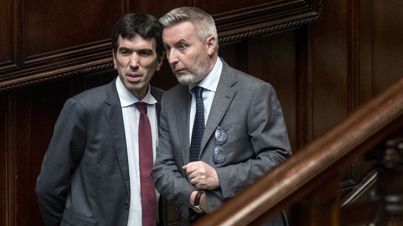 Copasir, nel Pd si tratta: contatti con Forza Italia