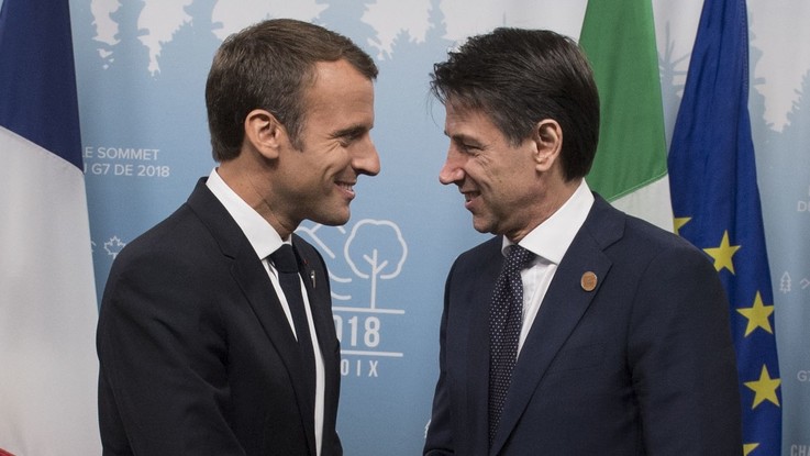 Disgelo Italia-Francia, Conte sente Macron: "Il caso è chiuso". Il premier va a Parigi