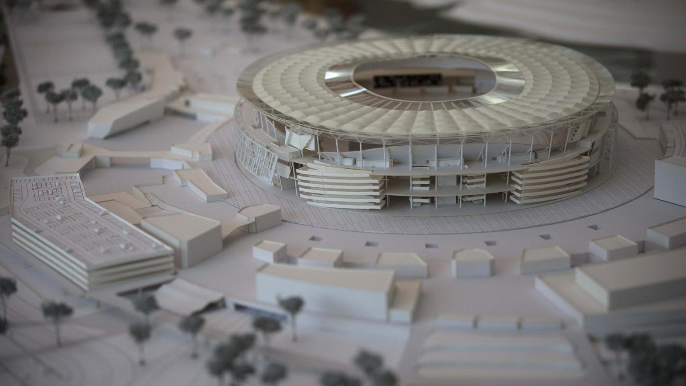 Stadio Roma, Lanzalone rimette mandato di presidente Acea. Raggi: “Comune parte lesa”