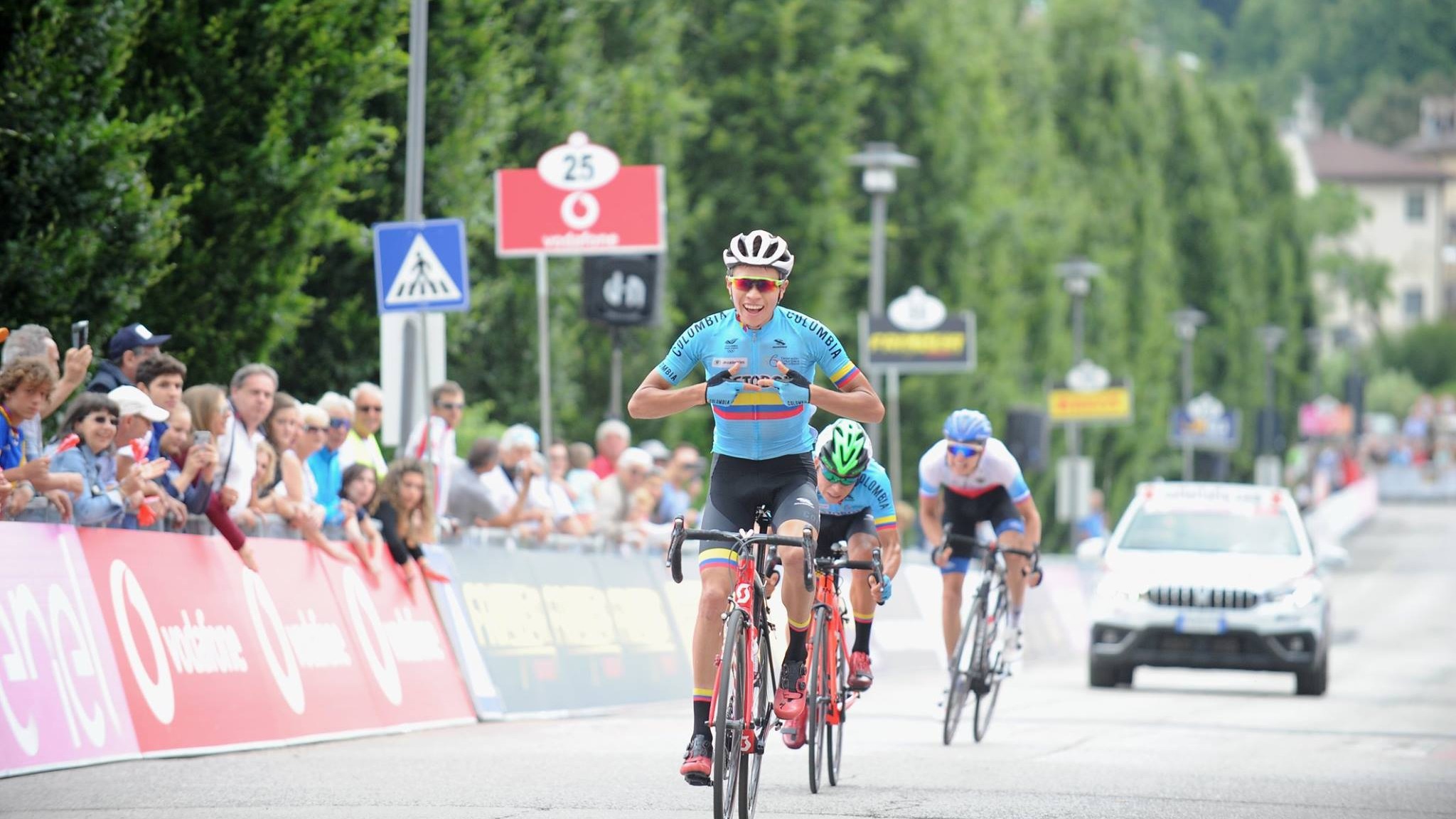 Giro d’Italia U23: sprint Munoz ad Asiago. Osorio di nuovo in maglia rosa