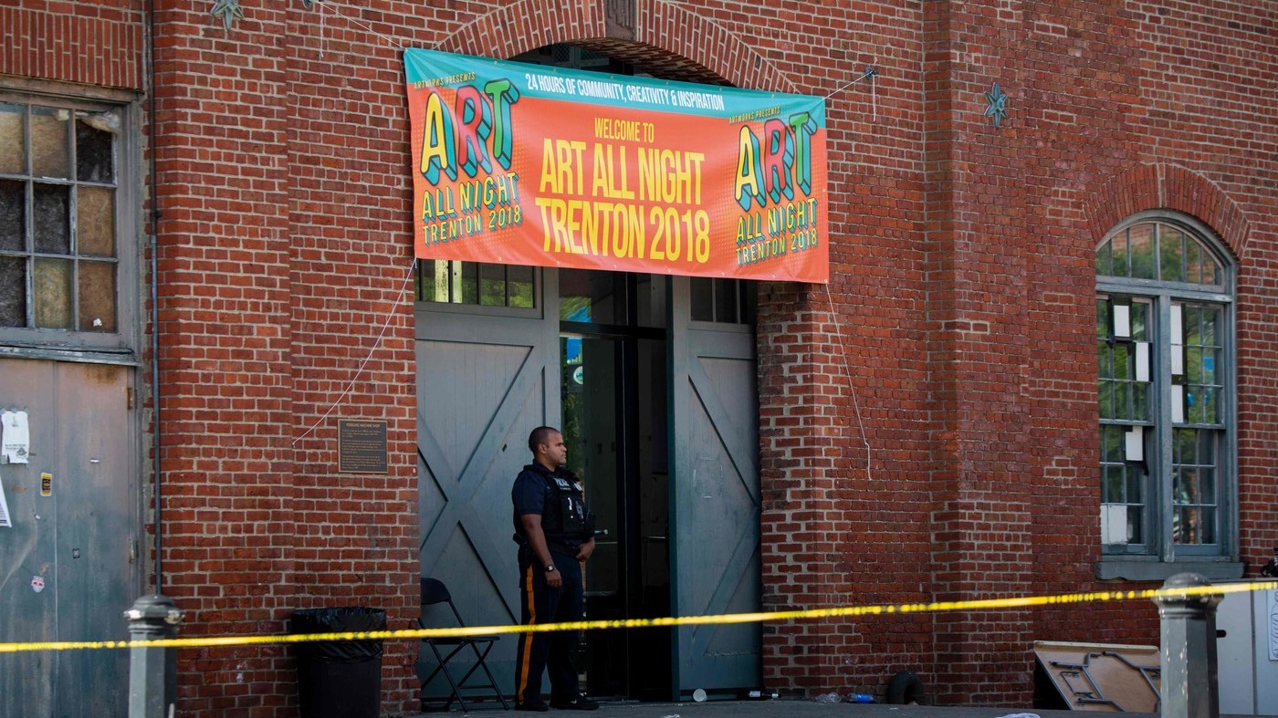 Usa, spari a festival in New Jersey: 20 feriti, ucciso un assalitore