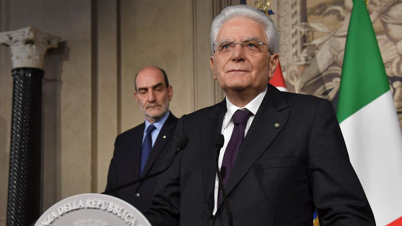 Governo neutrale, ipotesi donna premier. Mattarella: “Arbitro non si nota se giocatori corretti”