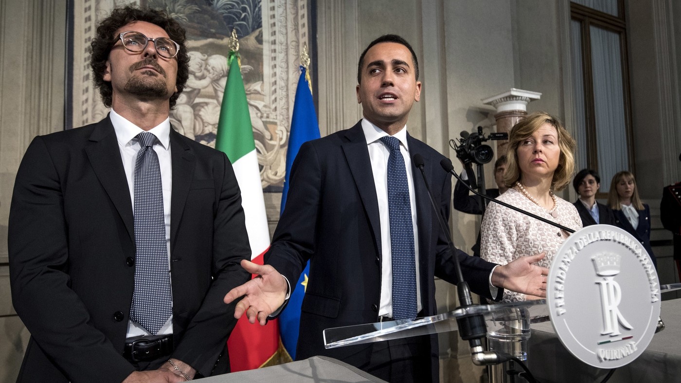 Di Maio ‘assolve’ Berlusconi: “Stallo? Lui è il meno responsabile, peggio Salvini e Renzi”