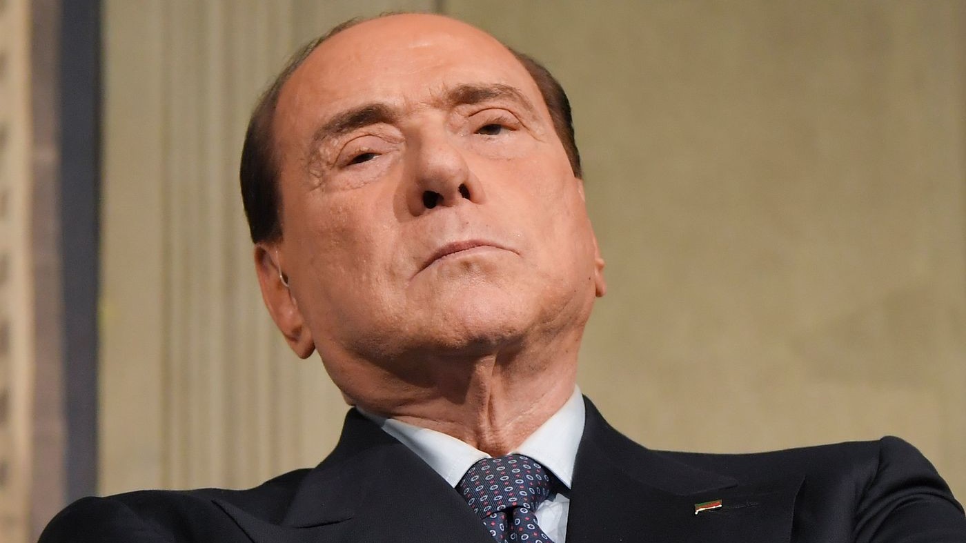 Berlusconi apre al governo Lega-M5s: “Non metteremo veti, ma no alla fiducia”