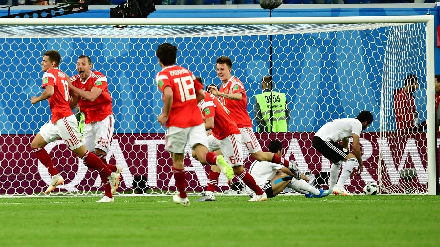 Mondiali 2018, la Russia stende l’Egitto (3-1) e vede gli ottavi