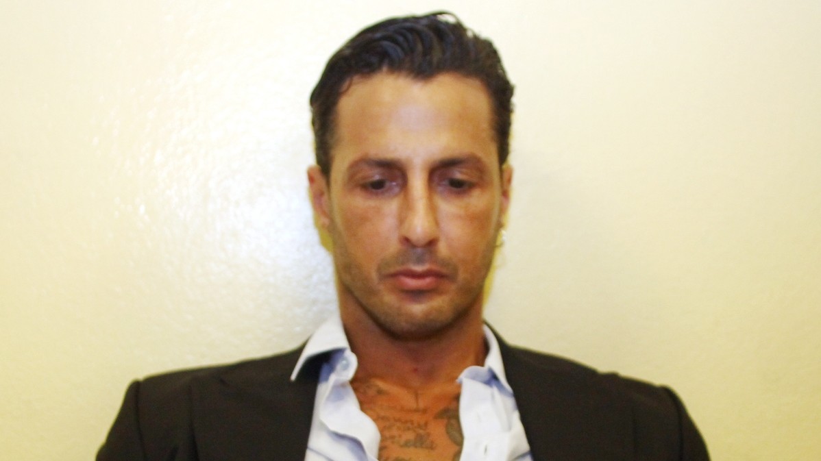 Corona, pg: “Deve tornare in carcere, ha diffamato un magistrato”