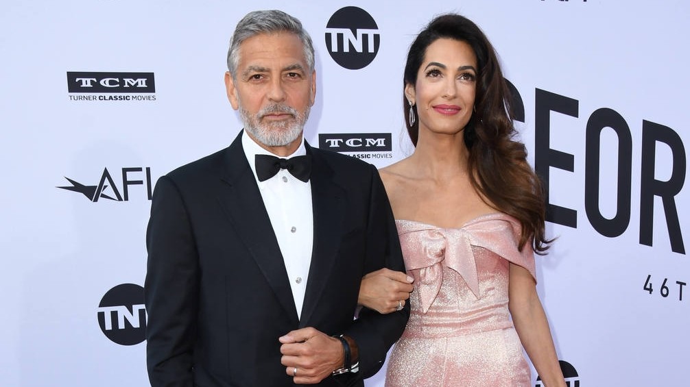 Migranti, da George e Amal Clooney 100mila dollari per i bimbi separati dalle famiglie