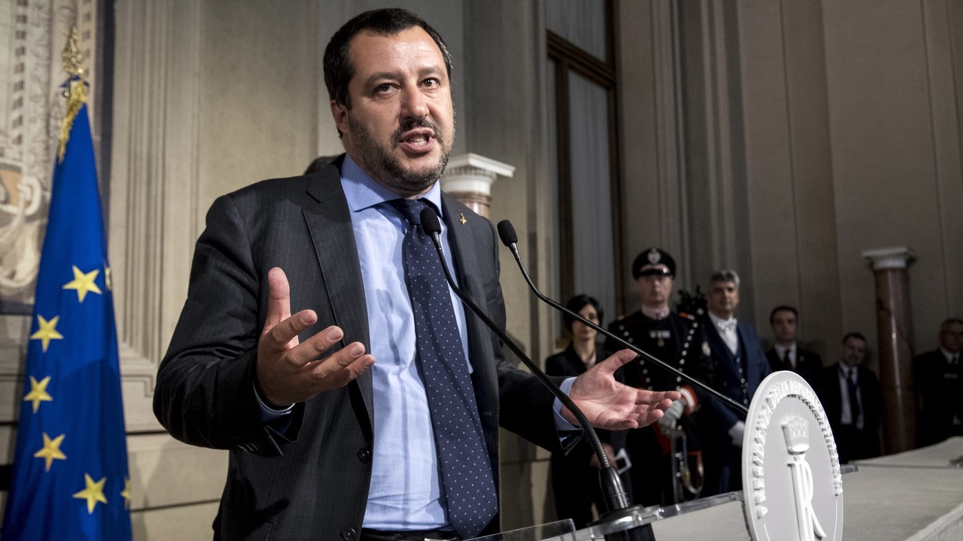Lega-M5S, chiesto altro tempo per chiudere contratto. Salvini: “Manca quadra su alcuni temi”. Di Maio: “Non facciamo nomi”