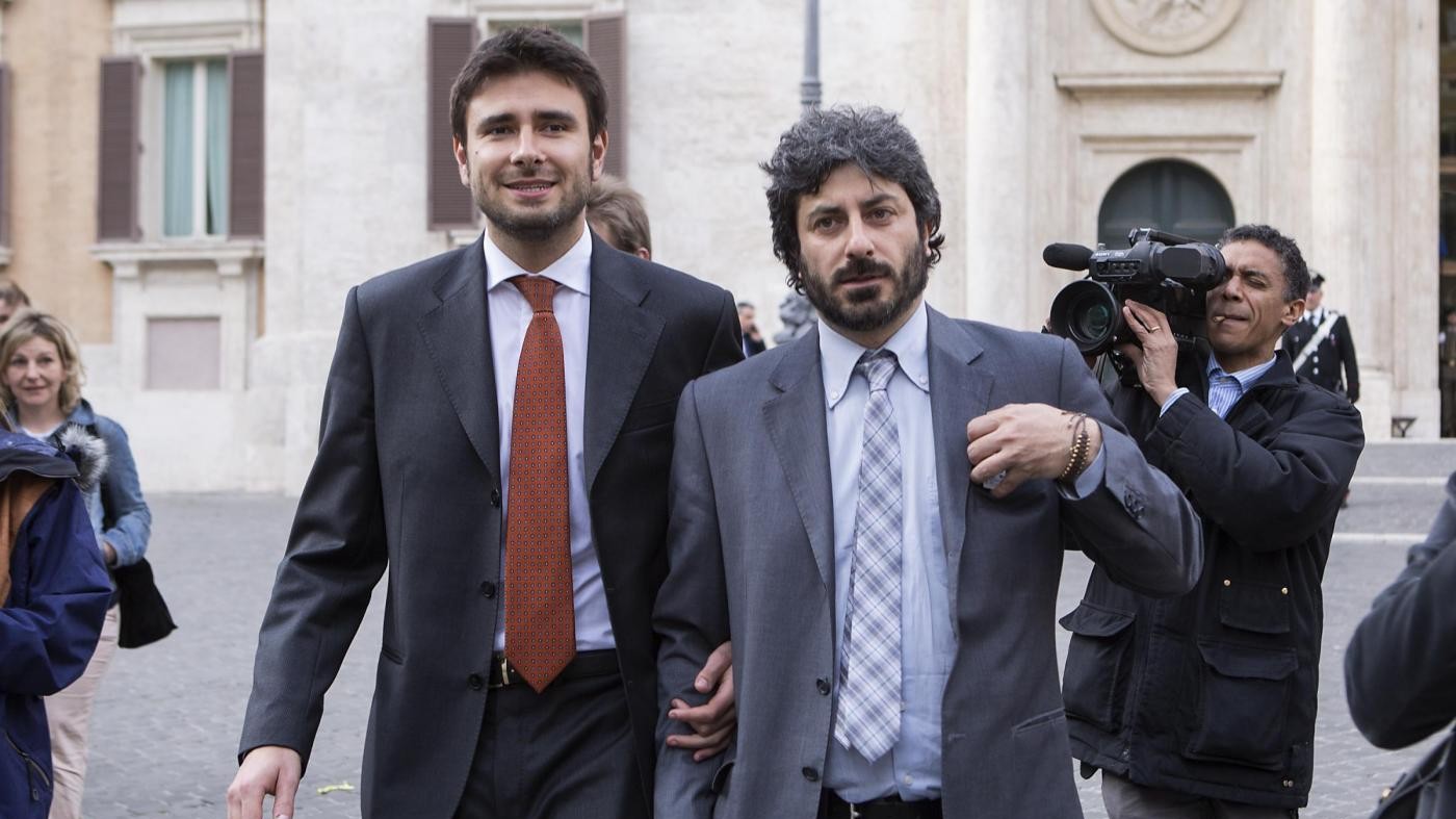 M5s, Di Battista: “Colf Fico? Chi ha ruolo pubblico dovrebbe chiarire”