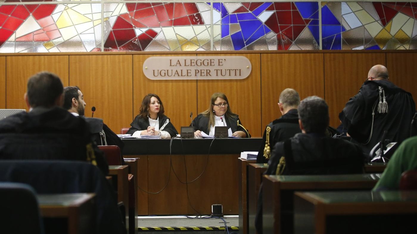 Ostia e la paura dei clan: rinuncia a comparire la teste contro Spada