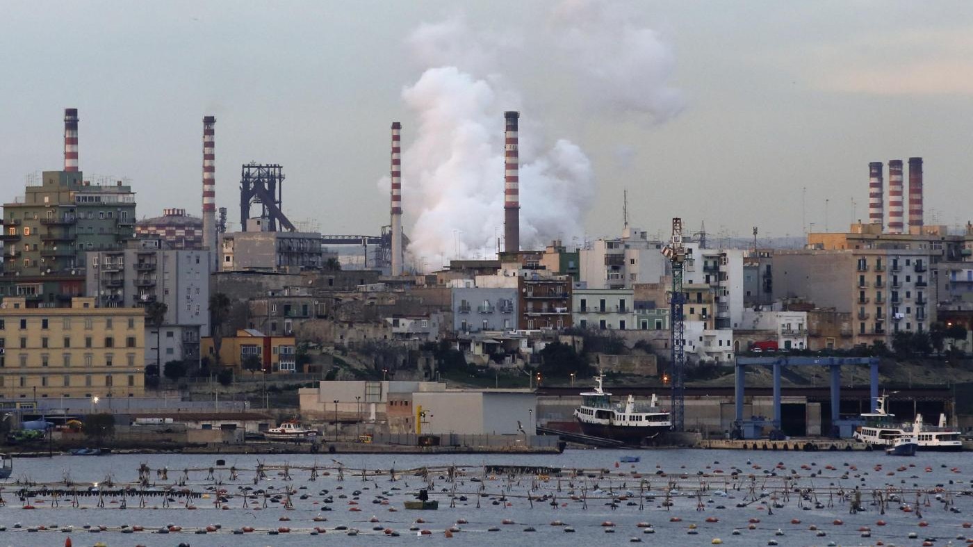 Ilva, tragedia sul lavoro: muore operaio durante manutenzione su una gru