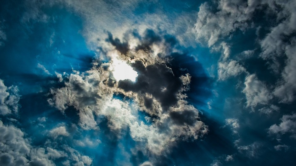 Cielo sereno con qualche nuvola: il meteo del 18 e 19 maggio