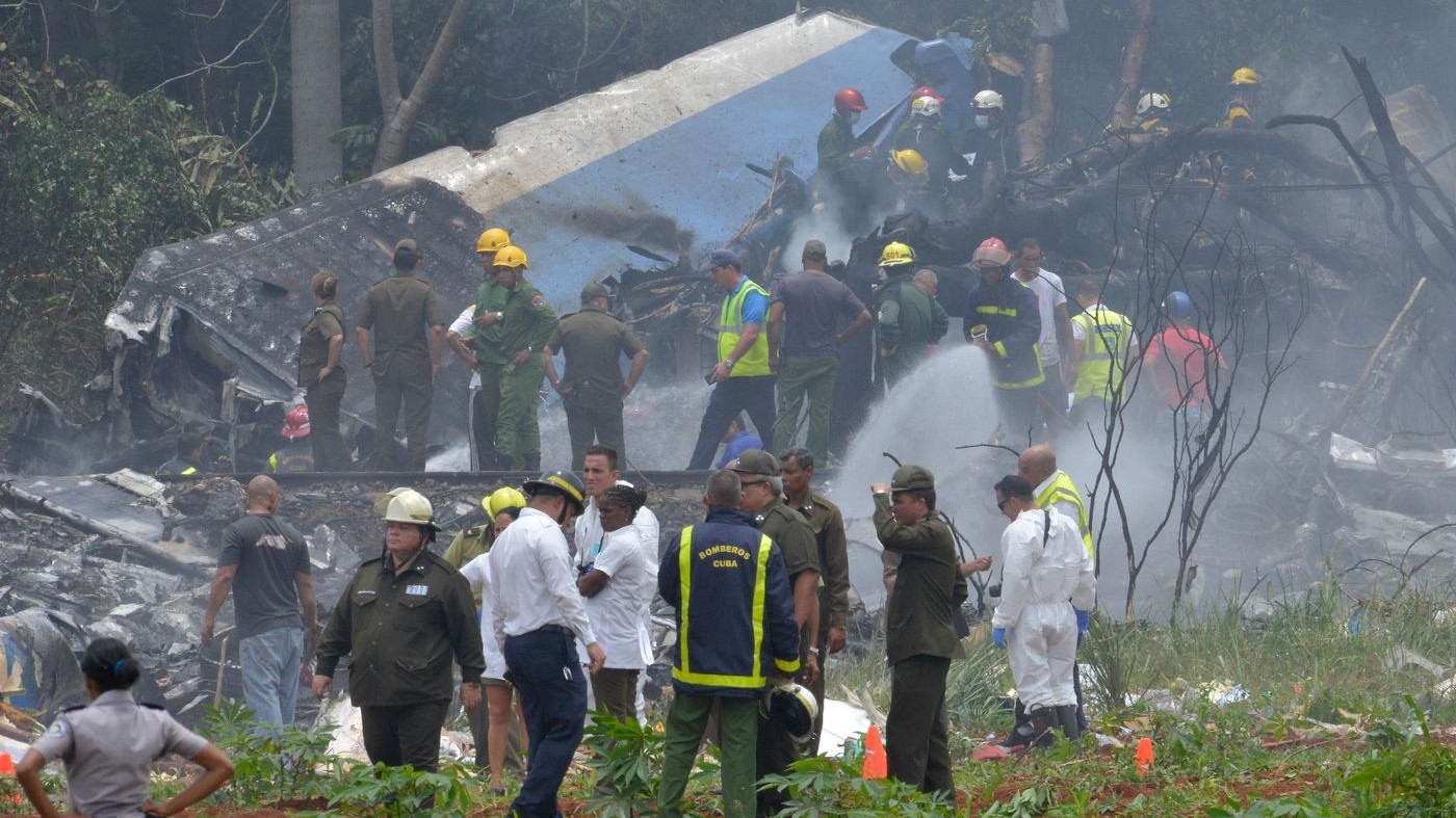 Cuba, aereo di linea si schianta al decollo all’Avana: oltre 100 morti