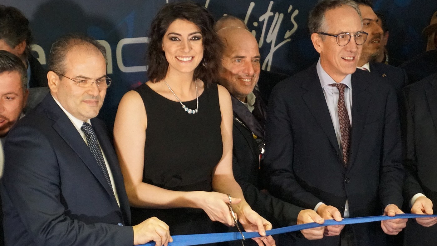 La madrina Elisa Isoardi inaugura Casa Sanremo