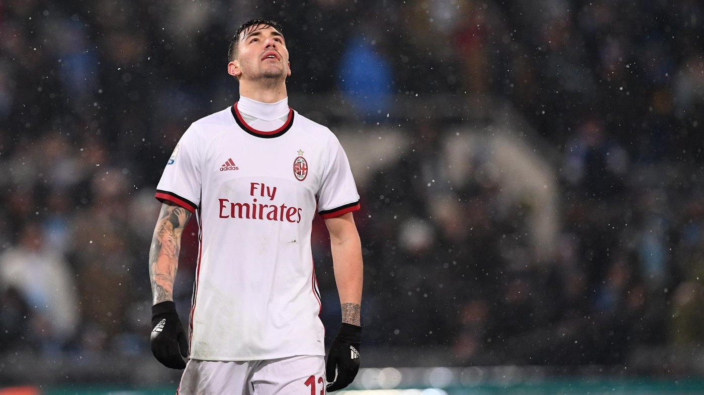 Lazio-Milan, Romagnoli e il rispetto per il papà: segna il rigore decisivo, ma non esulta