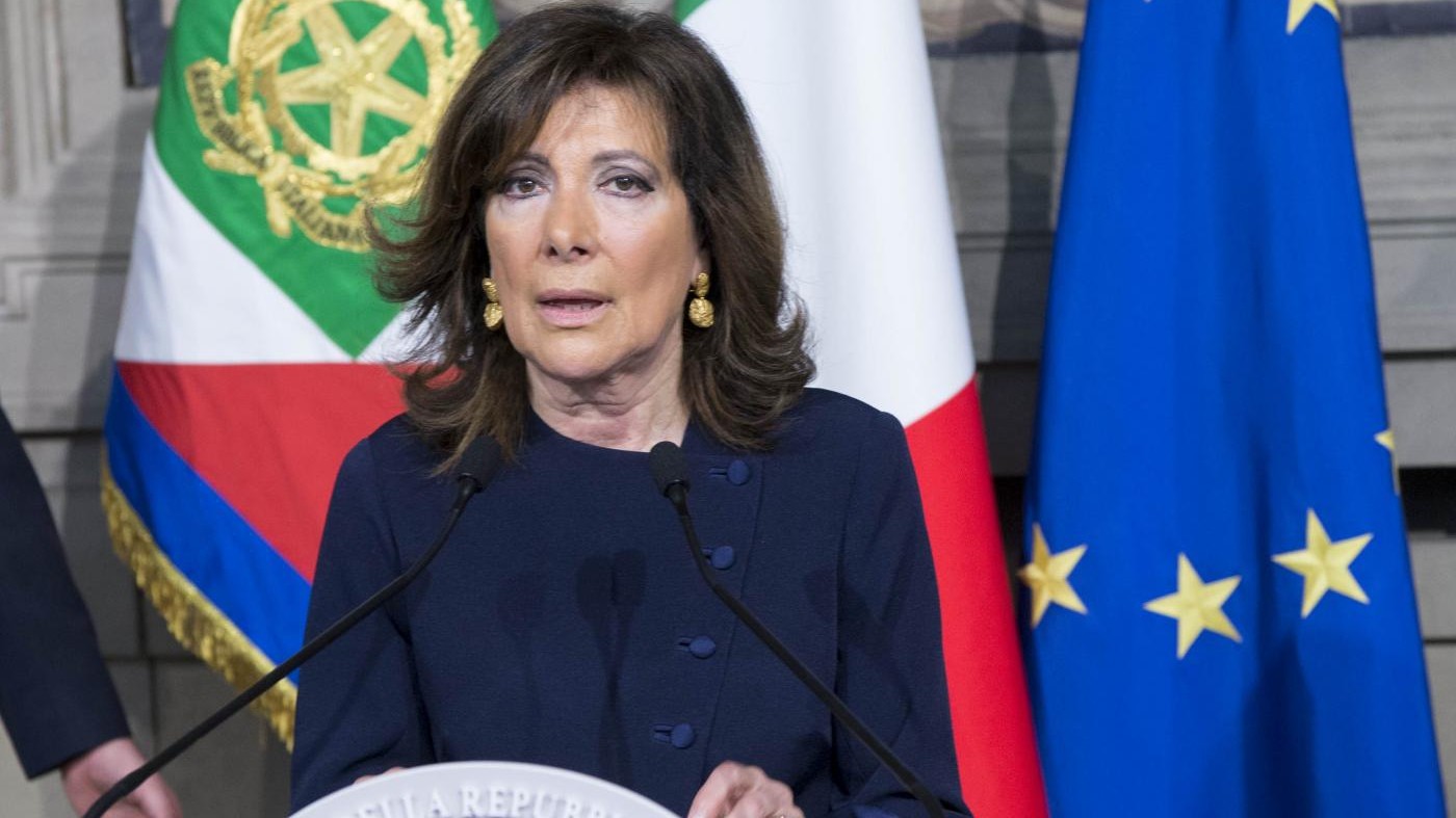 Casellati, per le consultazioni sceglie ancora l’abito portafortuna