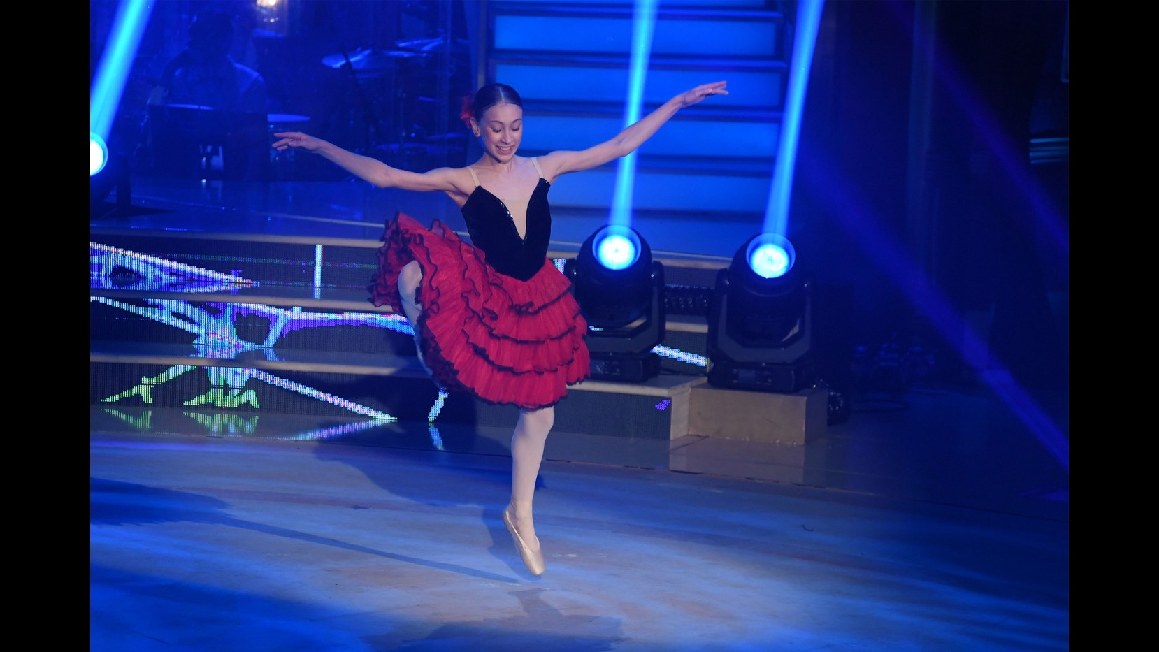 Sister Act a “Ballando con le stelle”: Suor Cristina è l’ospite speciale