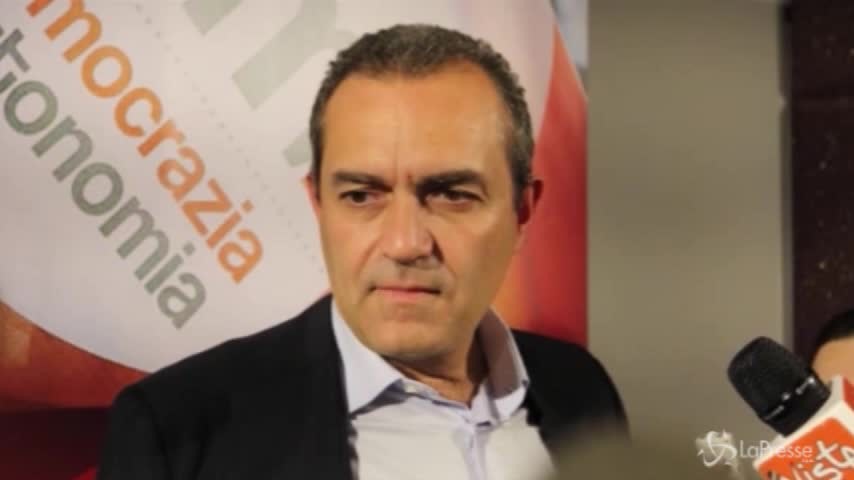 De Magistris: “Progetto DemA per mettere le persone al primo posto”