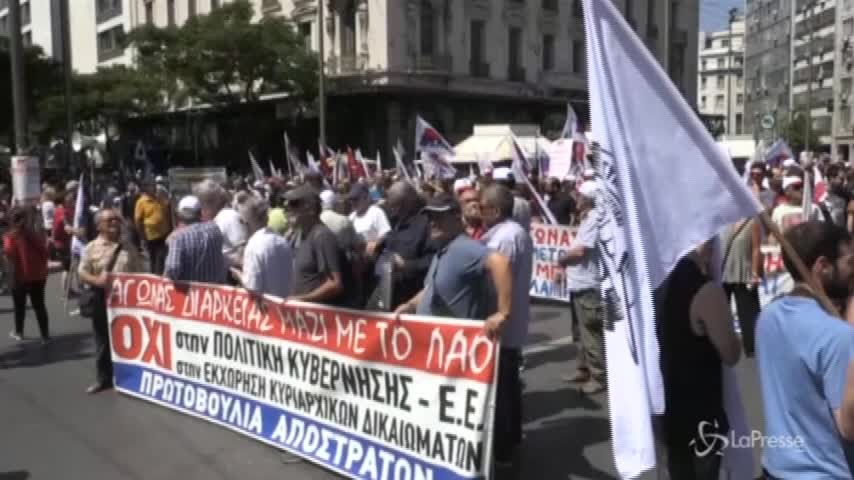Grecia, sciopero generale contro l’austerity