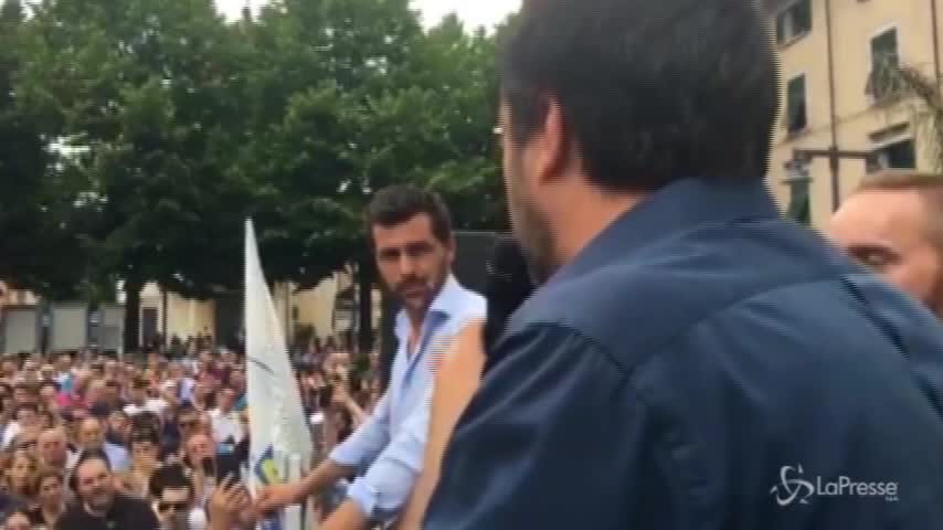 Salvini a Massa: “Dignità non vale 10 ministeri”