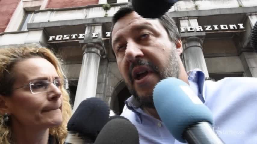 Migranti, Salvini: “Ong? No a vice scafisti nei nostri porti”